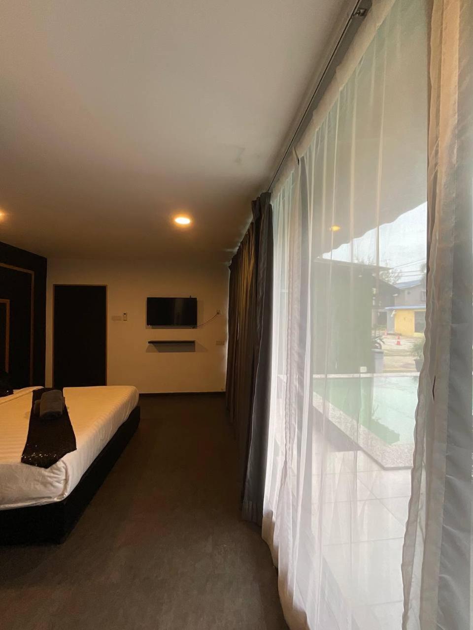 The Sky Inn Kuantan Exterior foto